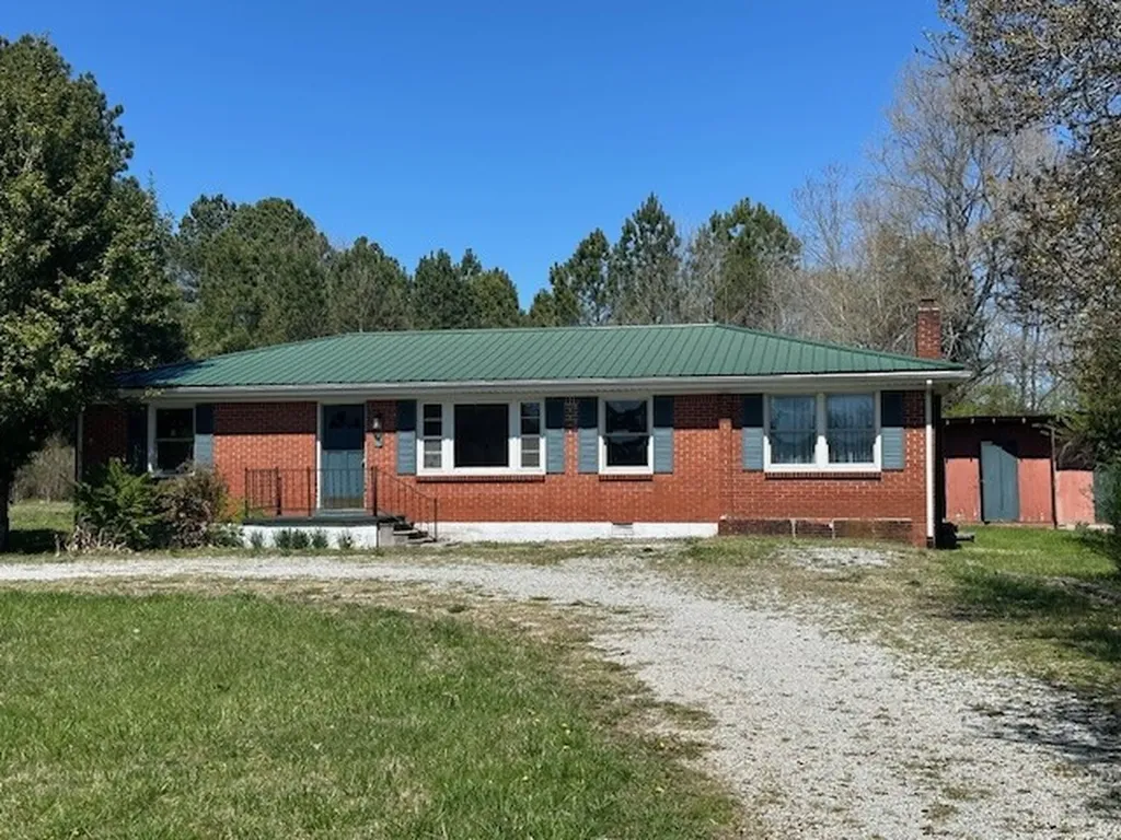 5155 Highway 100 Lyles TN 37098