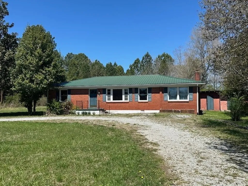 5155 Highway 100 Lyles TN 37098
