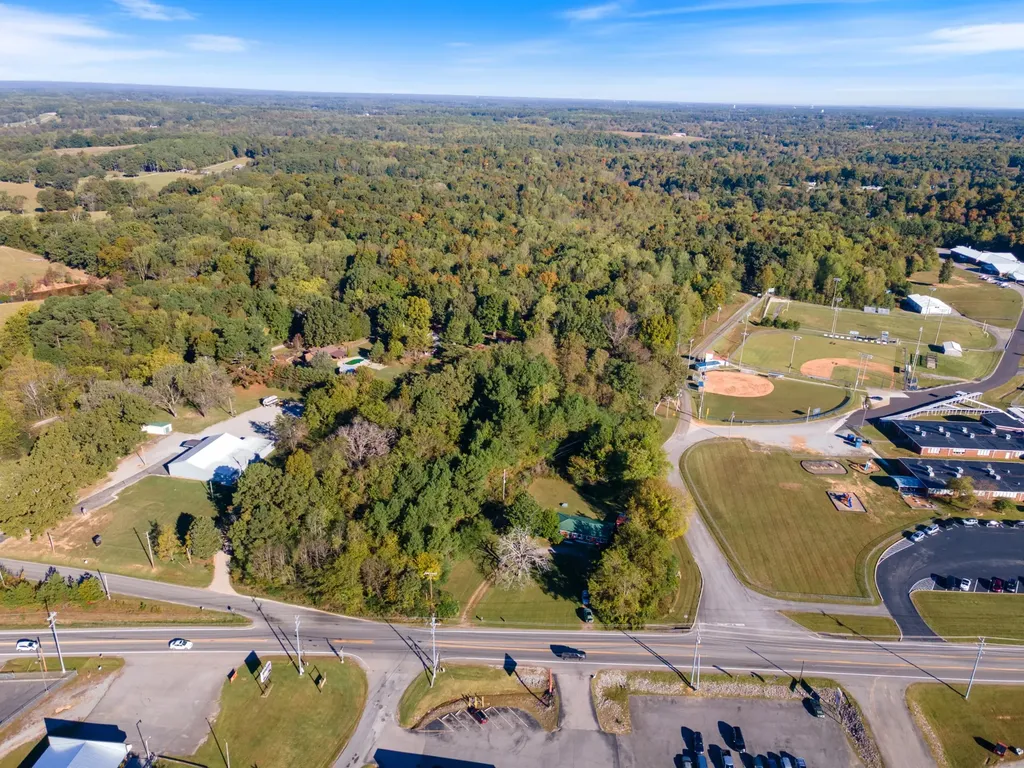 5155 Highway 100 Lyles TN 37098