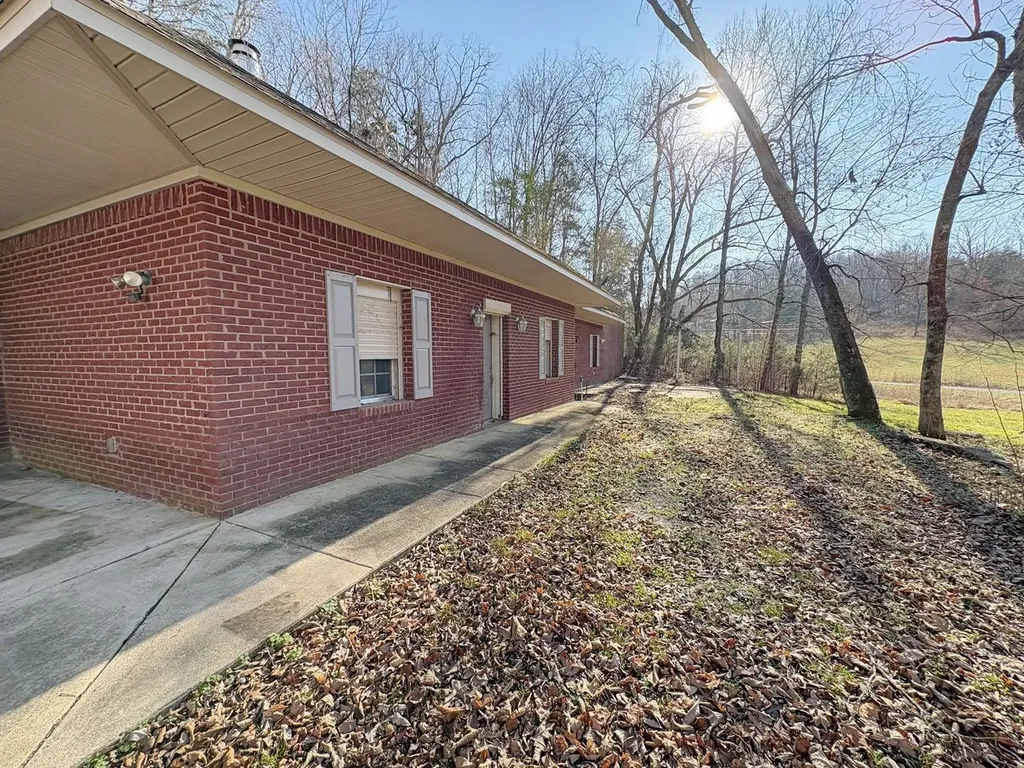 28 Alease Drive Fayetteville TN 37334