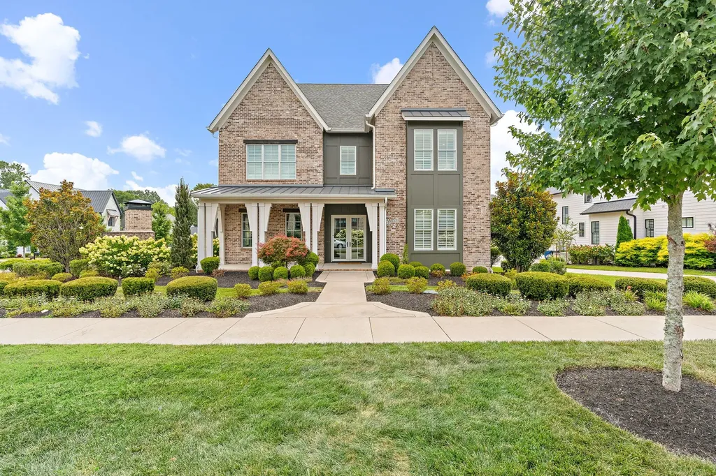 8808 Edgecomb Drive College Grove TN 37046