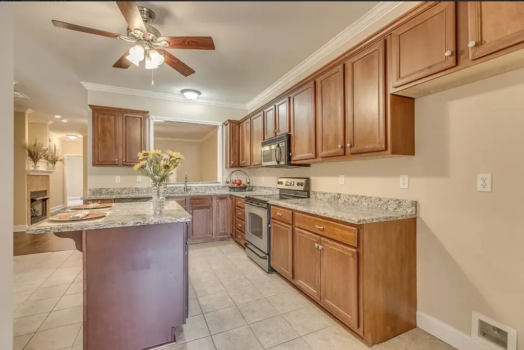 2208 Stanford Court Murfreesboro TN 37130