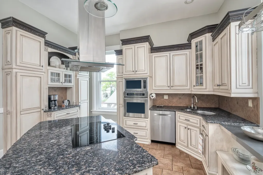 1025 Villa Place Nashville TN 37212