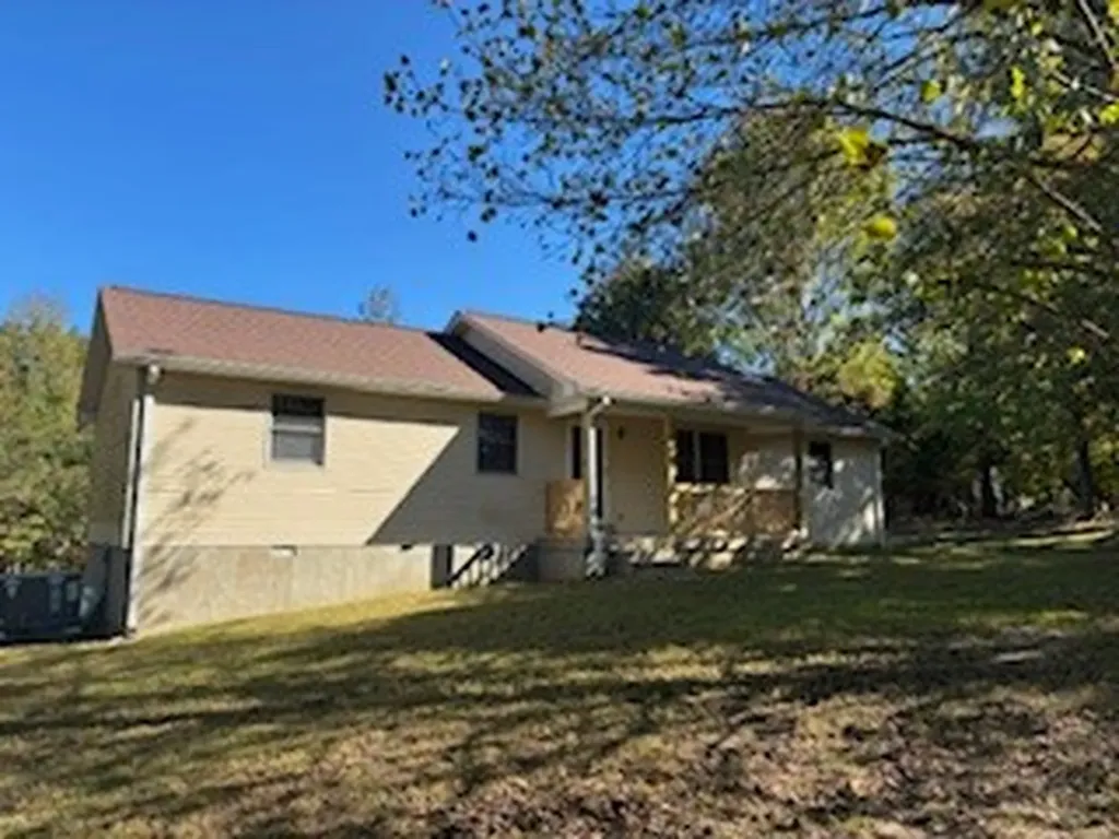 2319 S Williams Road, S Greenbrier TN 37073