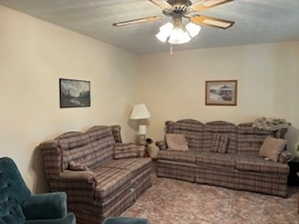 2319 S Williams Road, S Greenbrier TN 37073
