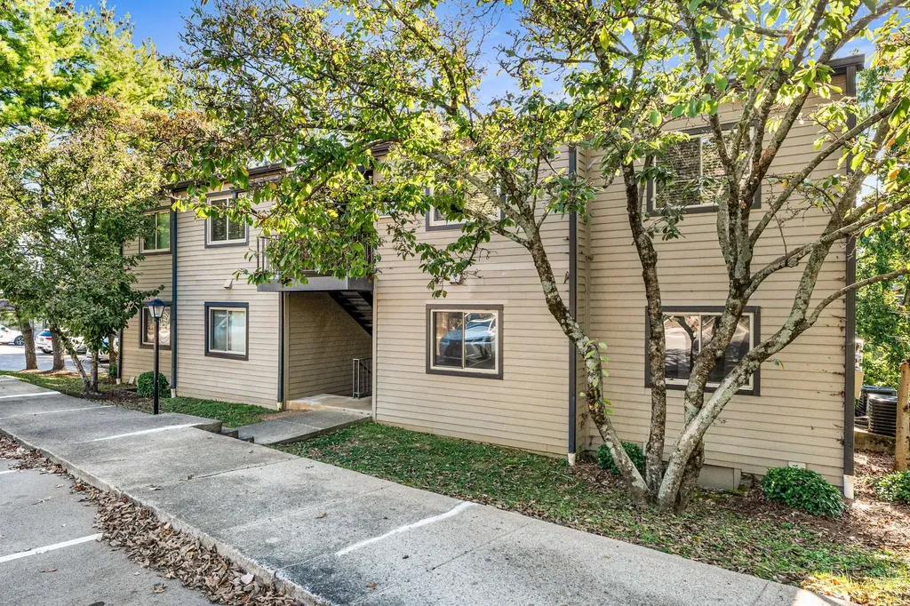 314 Summit Ridge Circle Nashville TN 37215