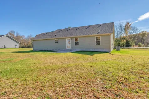 1517 Paynes Church Road Winchester TN 37398