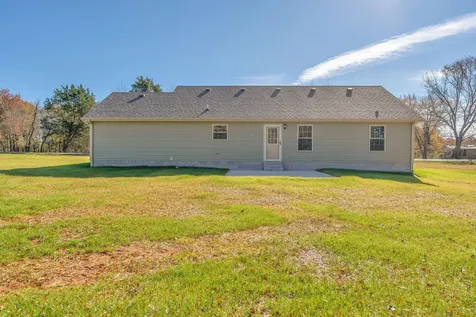 1517 Paynes Church Road Winchester TN 37398