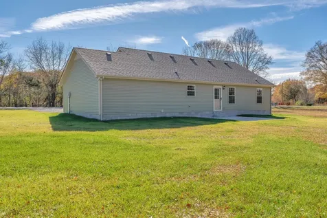 1517 Paynes Church Road Winchester TN 37398