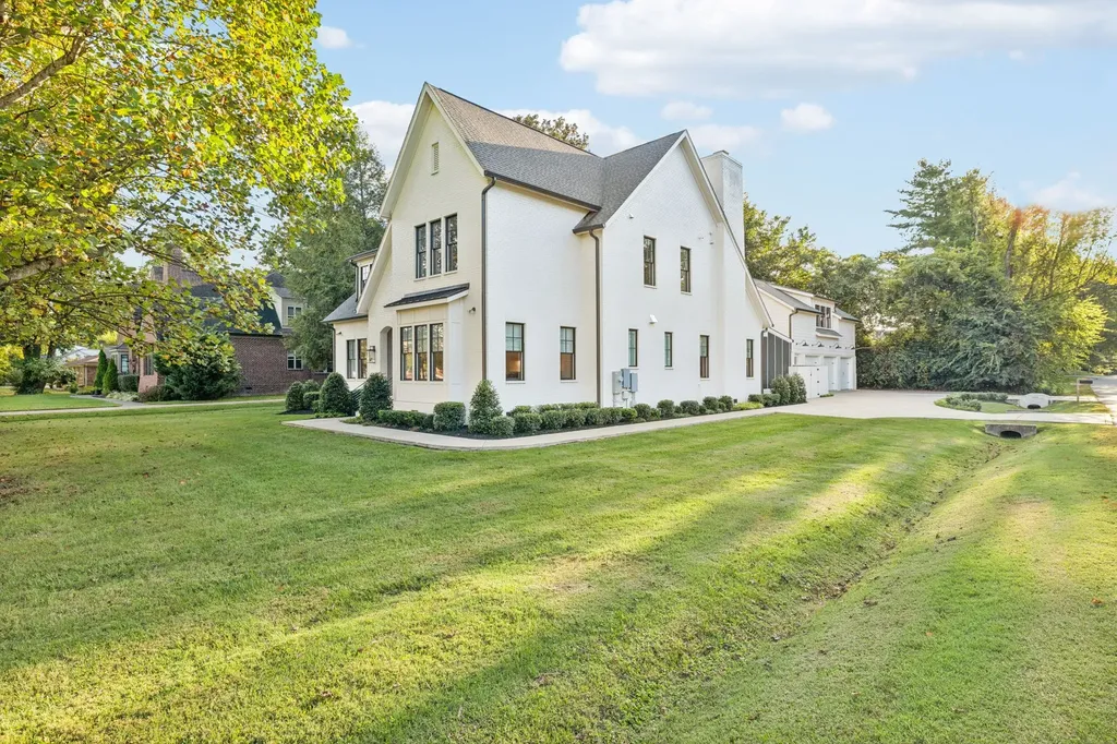 813 Hillsboro Road Franklin TN 37064