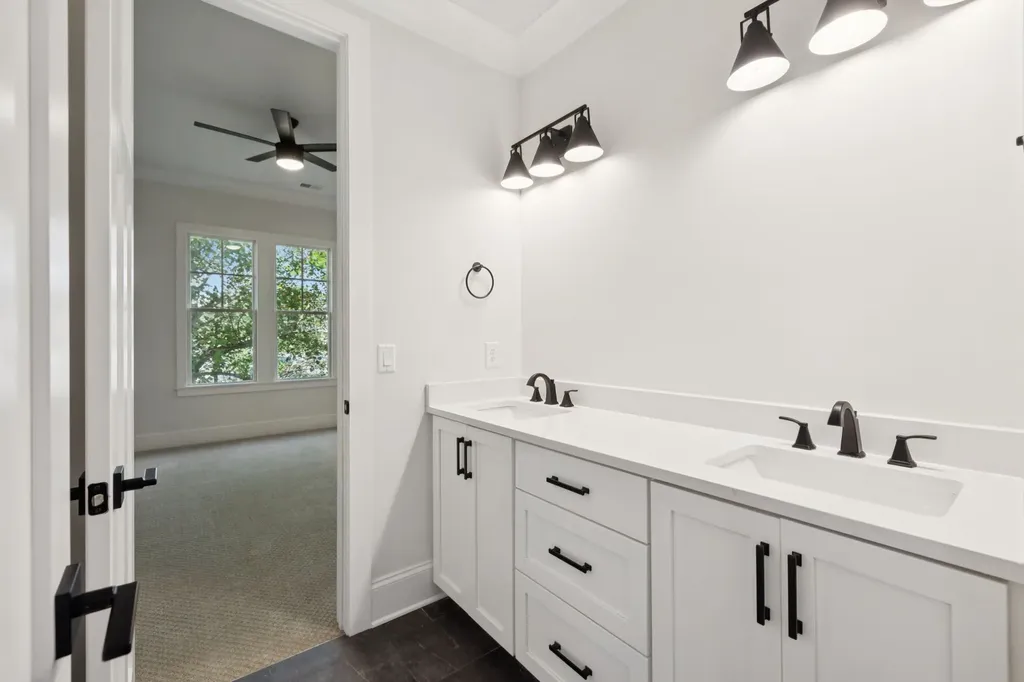 813 Hillsboro Road Franklin TN 37064