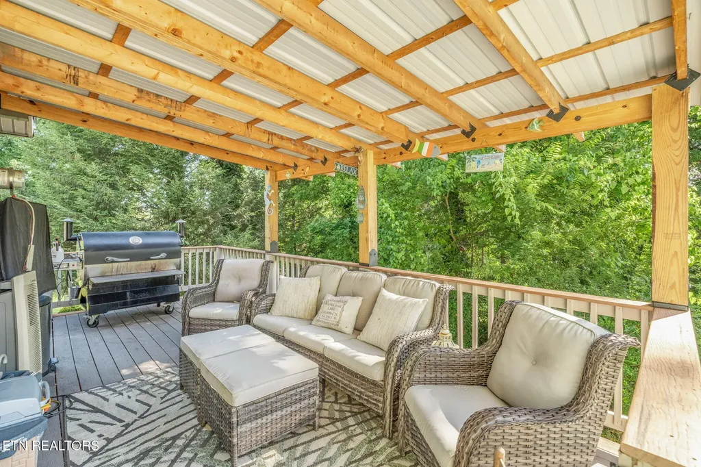 828 Sargent Drive Kingston TN 37763