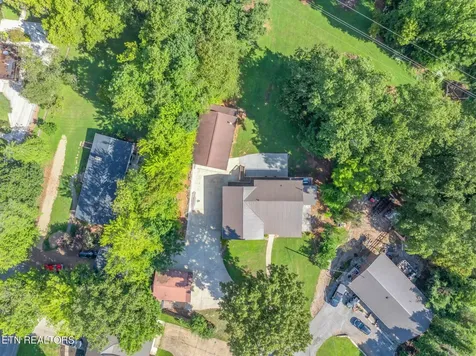 828 Sargent Drive Kingston TN 37763