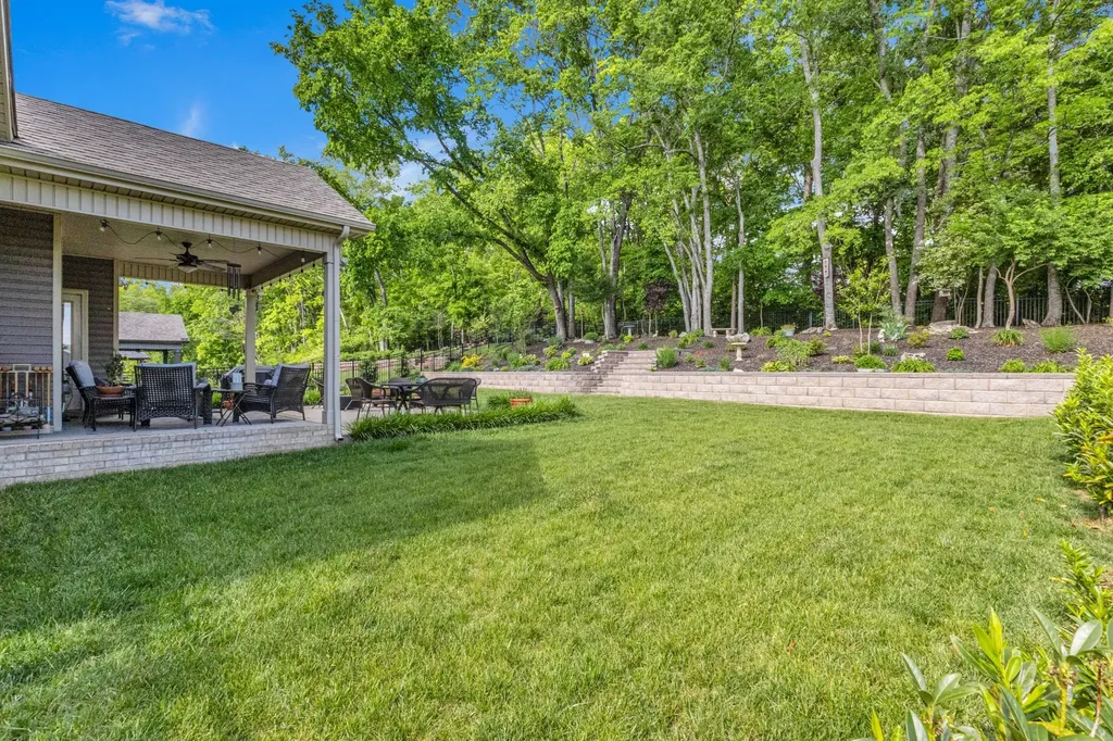 1321 Highgrove Lane Clarksville TN 37043