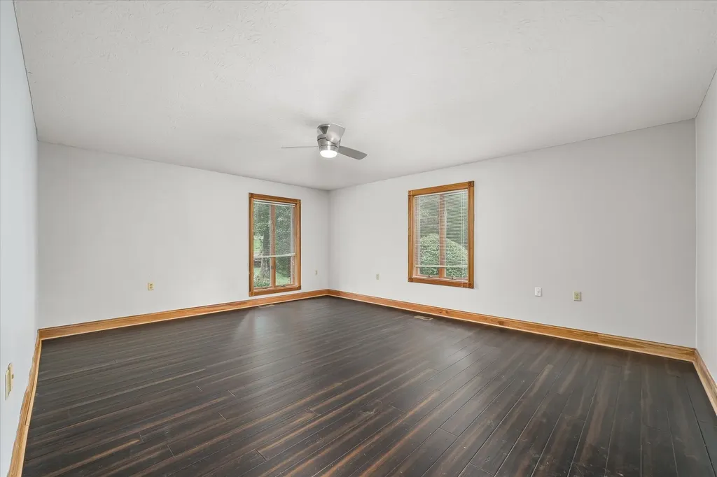 8537 Cherokee Trail Crossville TN 38572
