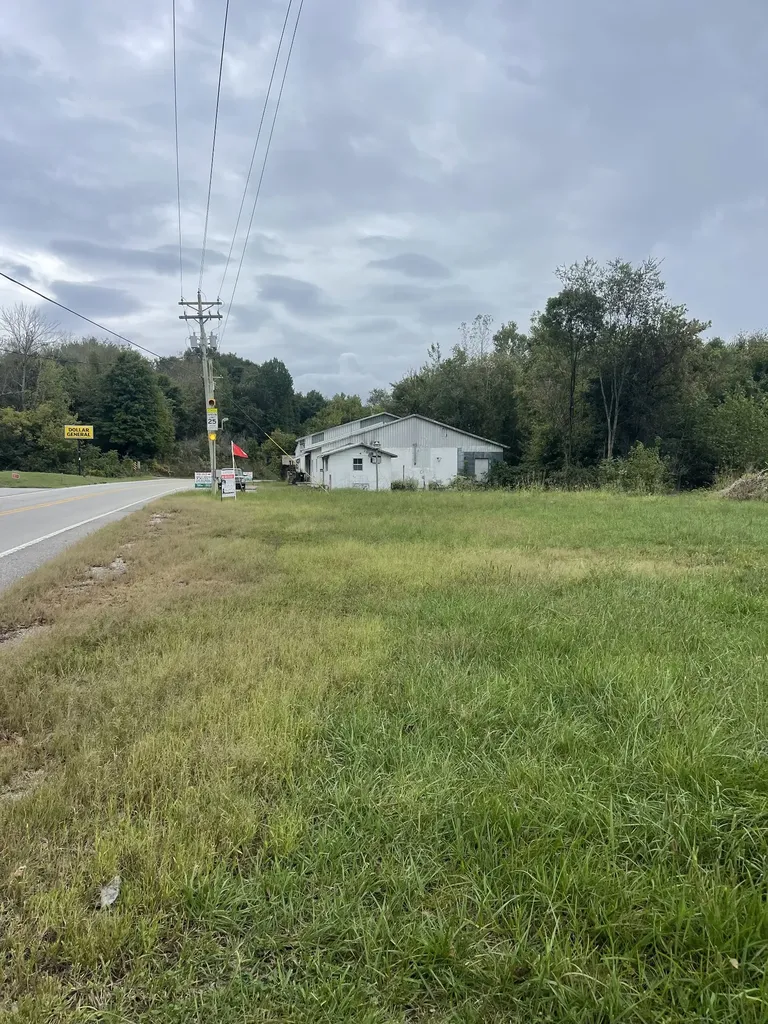 17366 Clay County Highway Red Boiling Springs TN 37150
