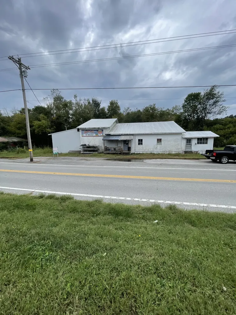 17366 Clay County Highway Red Boiling Springs TN 37150