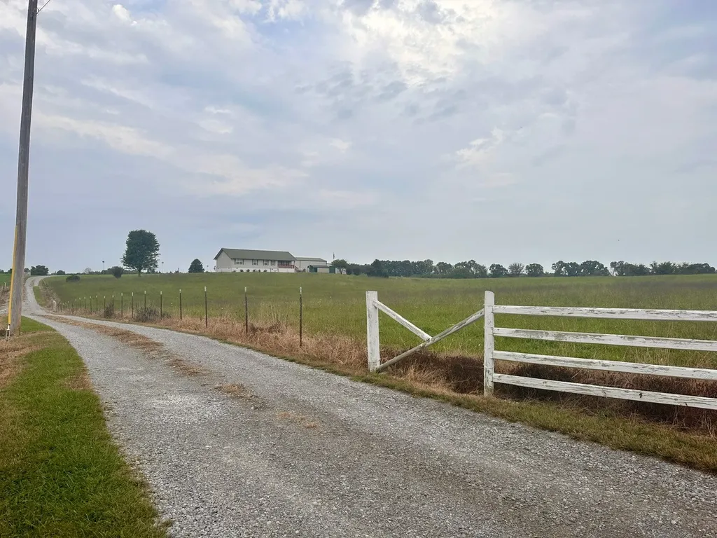 12343 Griffith Road Pikeville TN 37367