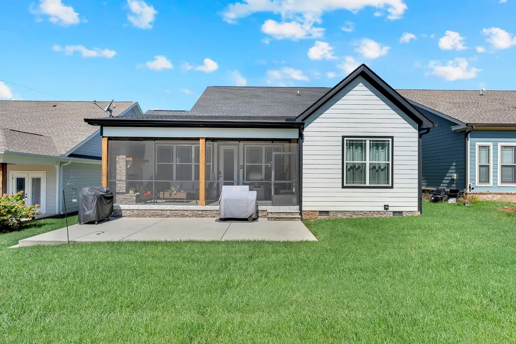 65 Pontoon Place Winchester TN 37398