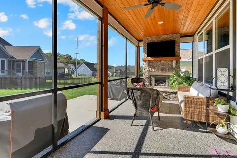 65 Pontoon Place Winchester TN 37398