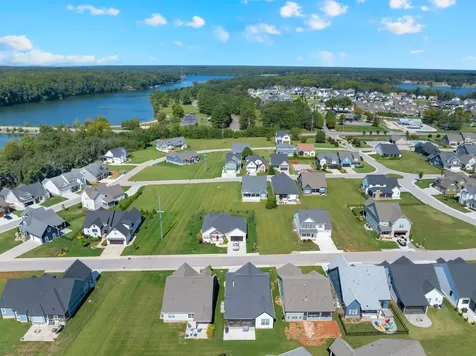 65 Pontoon Place Winchester TN 37398