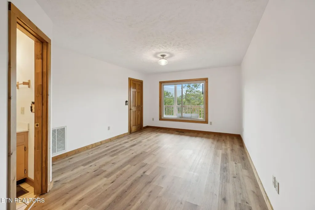 4429 New Pioneer Trail Pigeon Forge TN 37863