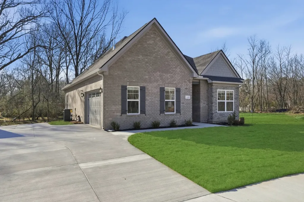 108 Sagewood Drive Tullahoma TN 37388