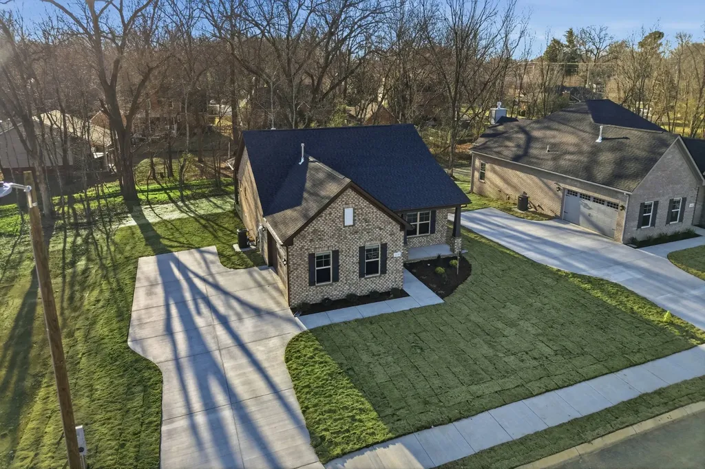 110 Sagewood Drive Tullahoma TN 37388