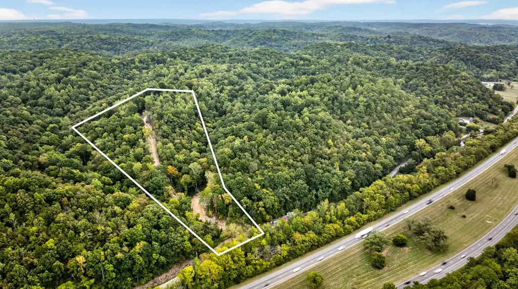 2480 Claylick Road Whites Creek TN 37189
