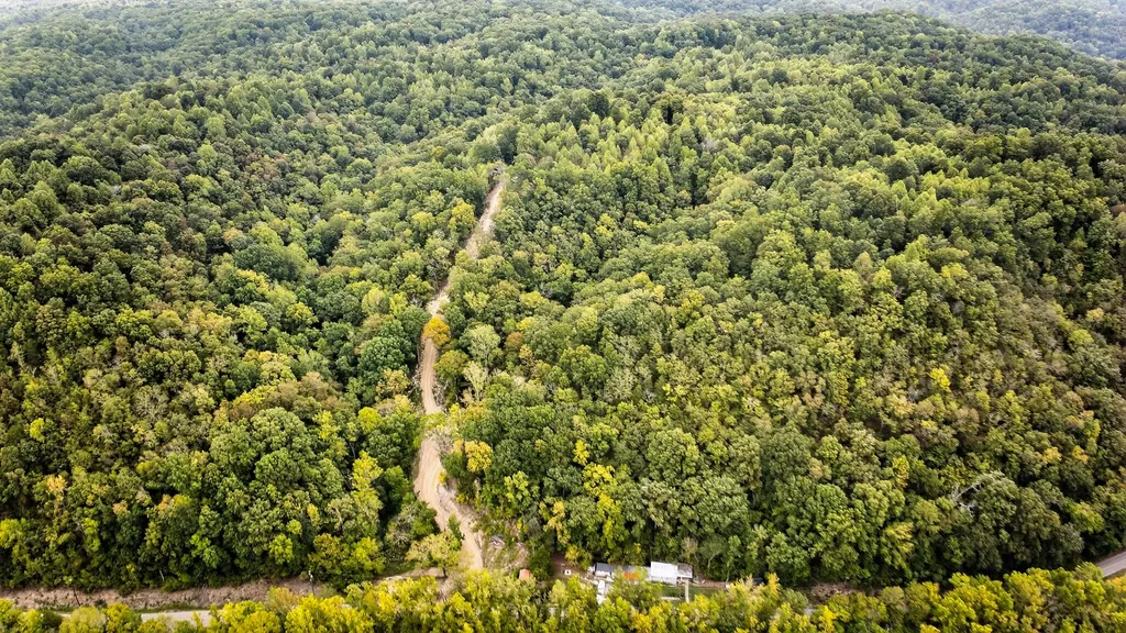 2480 Claylick Road Whites Creek TN 37189