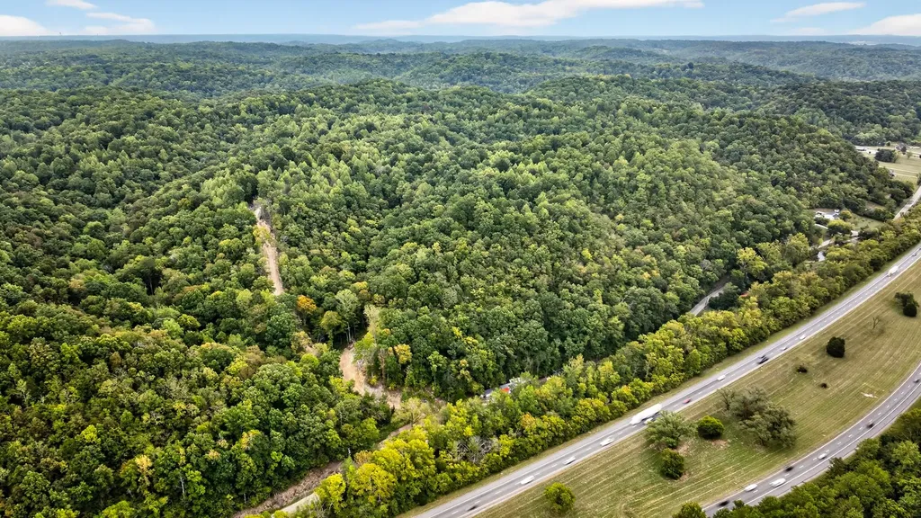 2480 Claylick Road Whites Creek TN 37189
