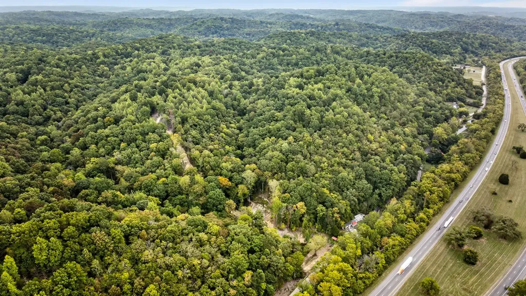 2480 Claylick Road Whites Creek TN 37189