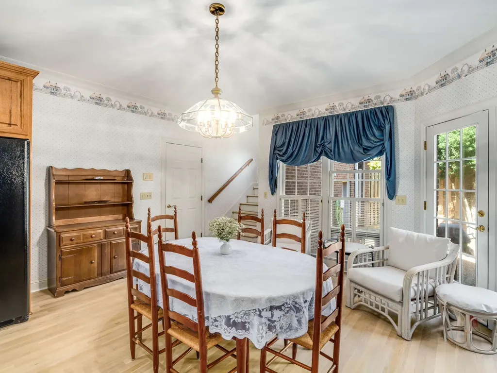 22 Bosley Oaks Nashville TN 37205