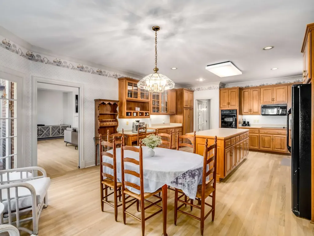 22 Bosley Oaks Nashville TN 37205