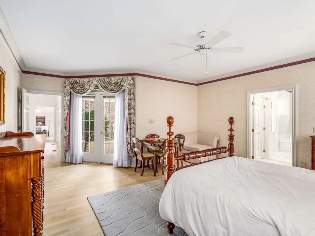 22 Bosley Oaks Nashville TN 37205