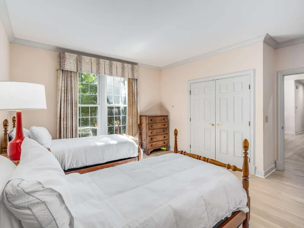 22 Bosley Oaks Nashville TN 37205