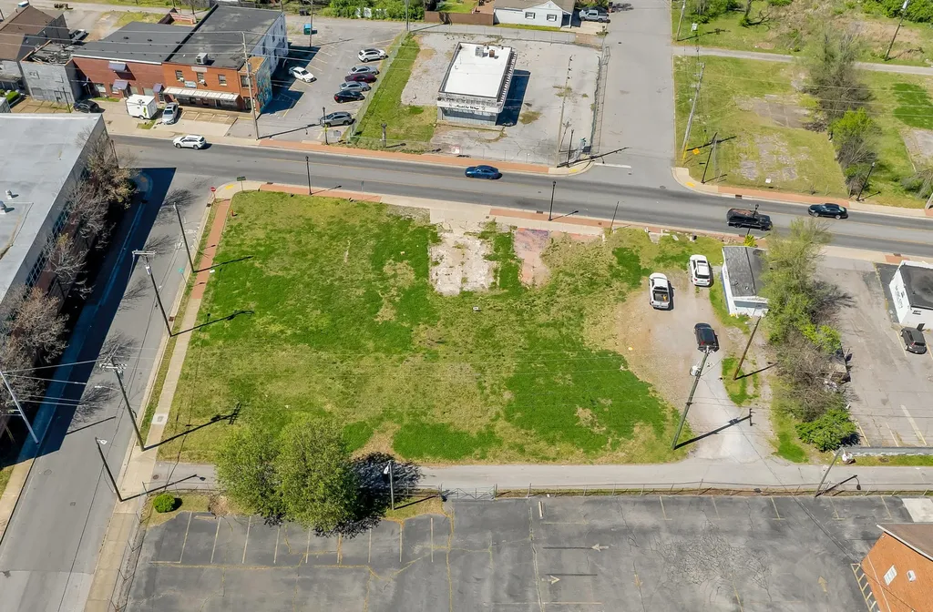 1305 Jefferson Nashville TN 37208