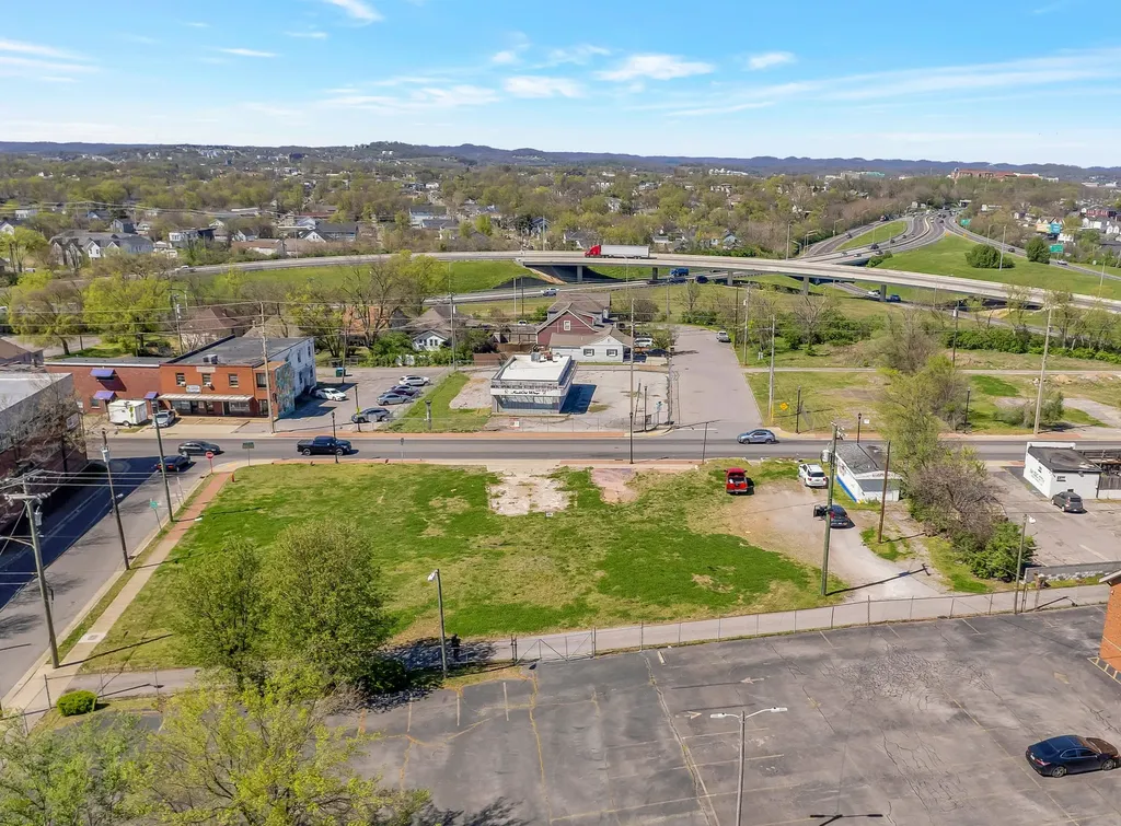 1305 Jefferson Nashville TN 37208