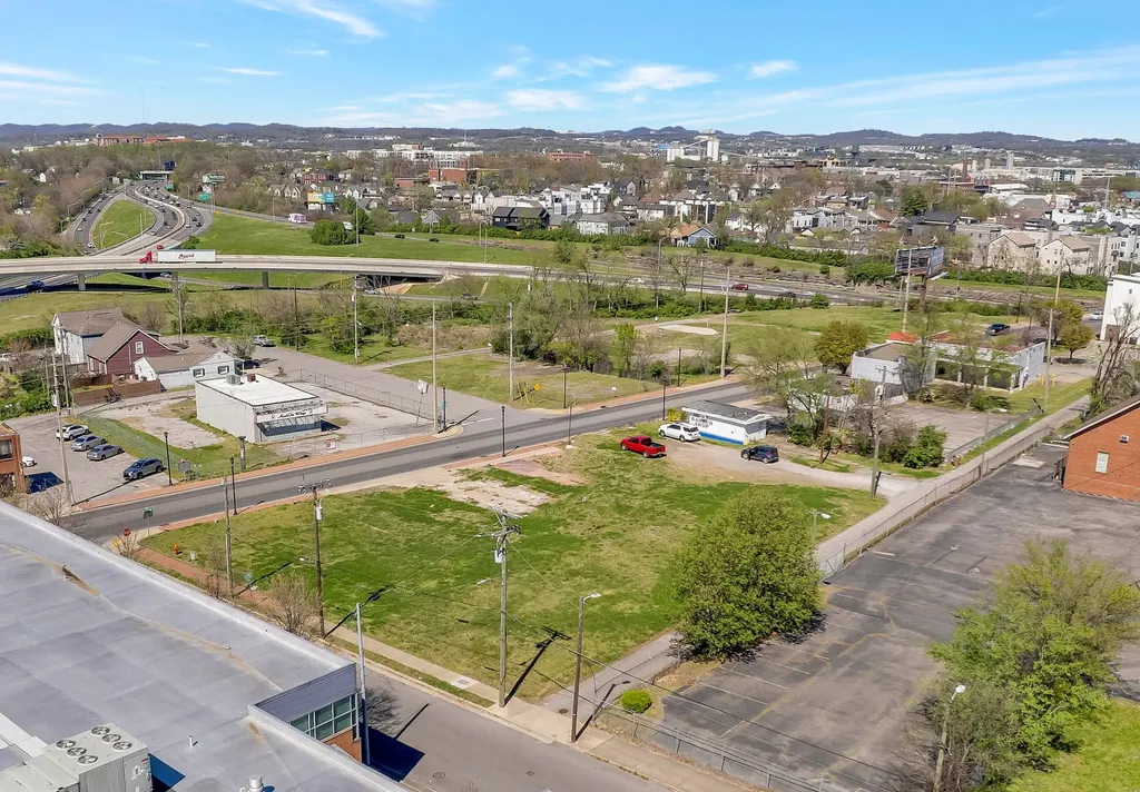 1305 Jefferson Nashville TN 37208