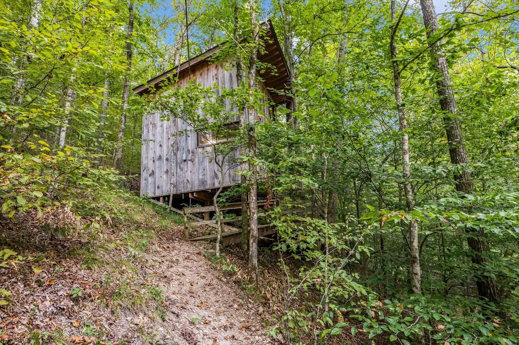5192 Whitlow Mountain Road Ashland City TN 37015