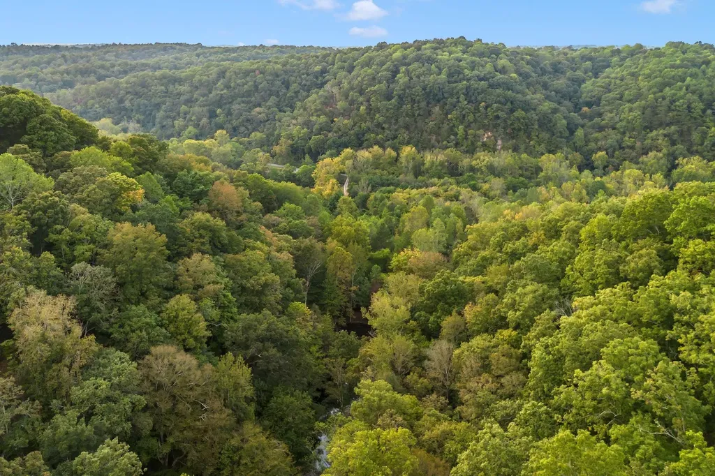 5192 Whitlow Mountain Road Ashland City TN 37015