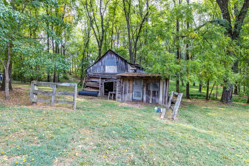 1502 New Deal Potts Road Portland TN 37148