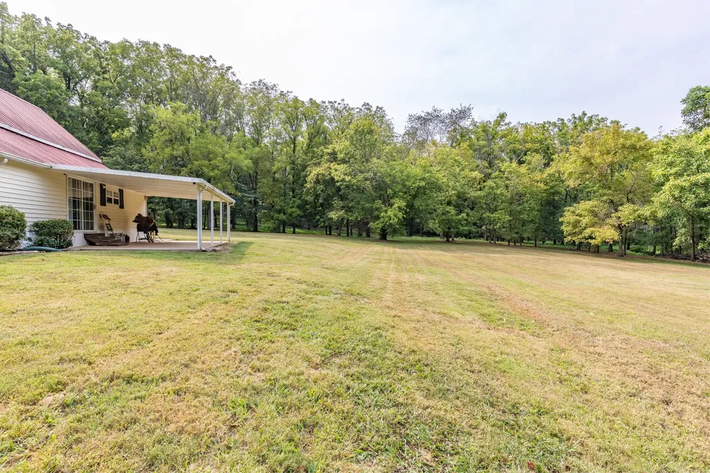 1502 New Deal Potts Road Portland TN 37148