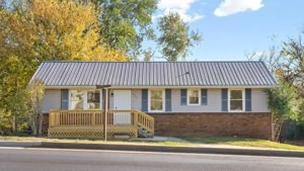 835 Peachers Mill Road Clarksville TN 37042