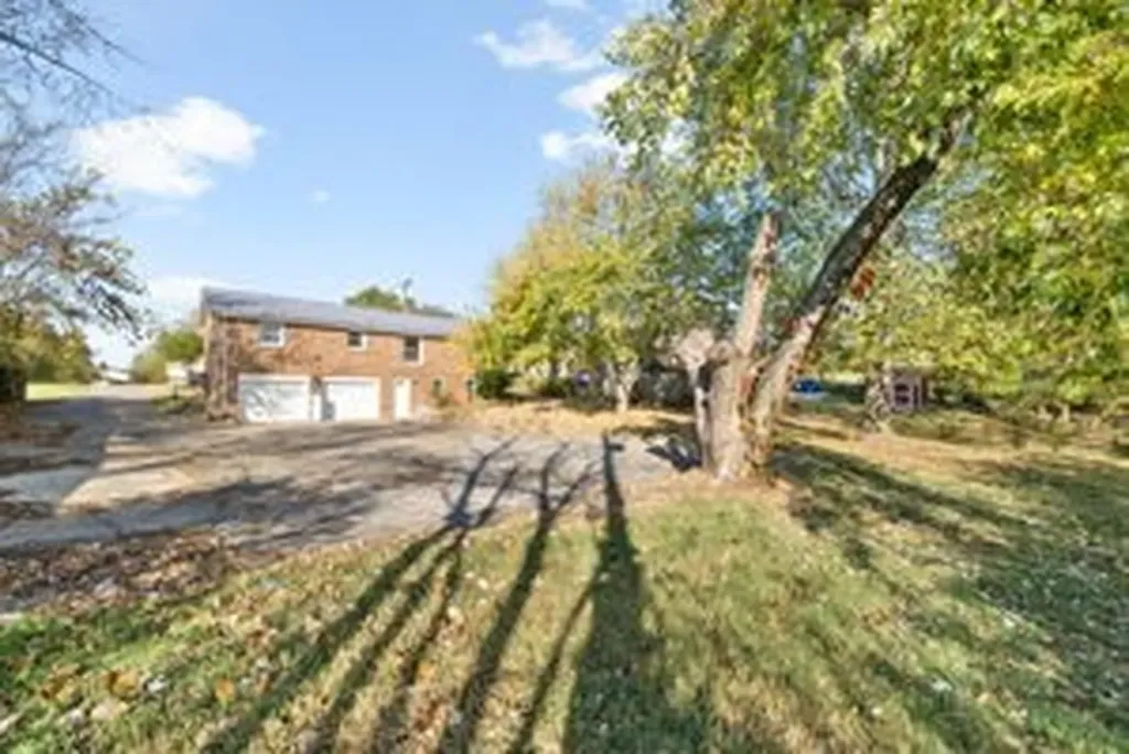 835 Peachers Mill Road Clarksville TN 37042