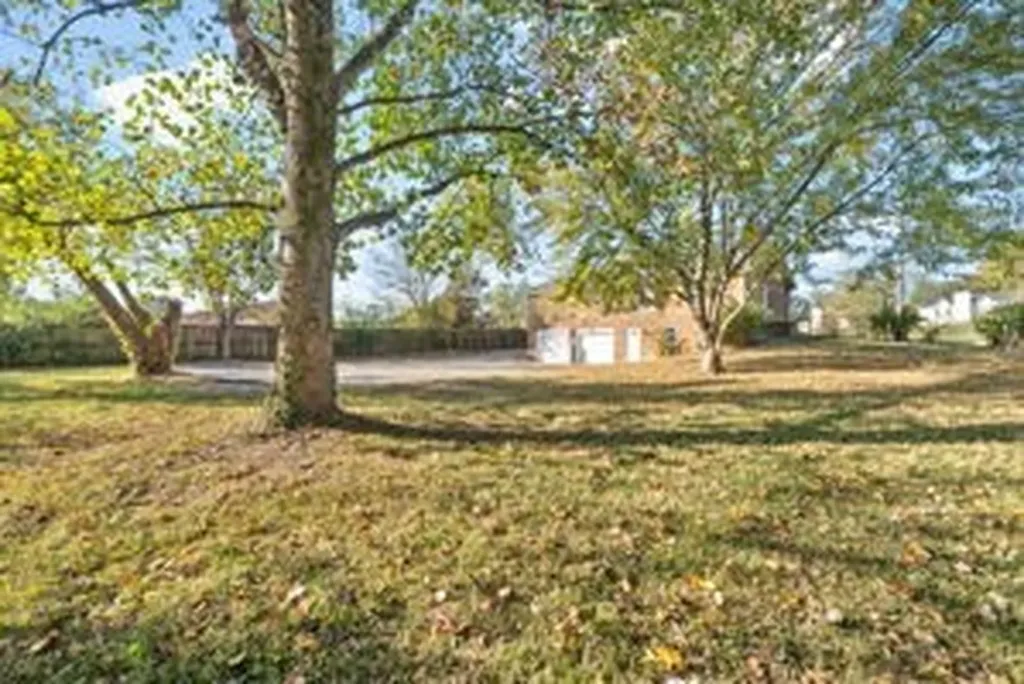 835 Peachers Mill Road Clarksville TN 37042