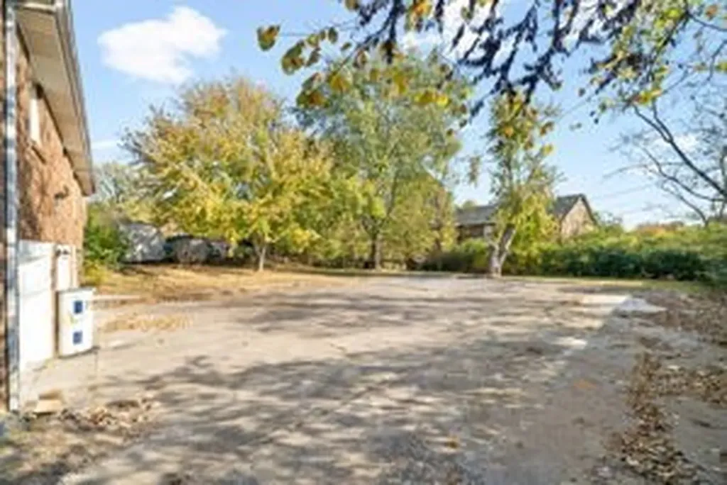 835 Peachers Mill Road Clarksville TN 37042