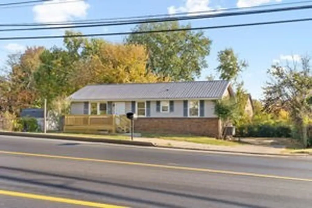 835 Peachers Mill Road Clarksville TN 37042