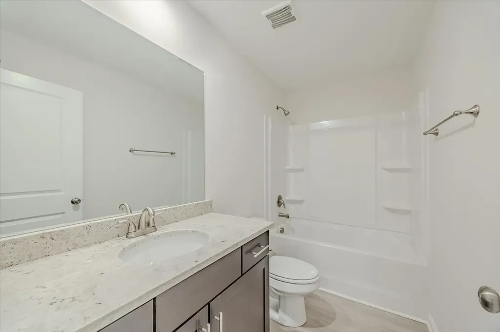 1111 Freeboard Alley La Vergne TN 37086