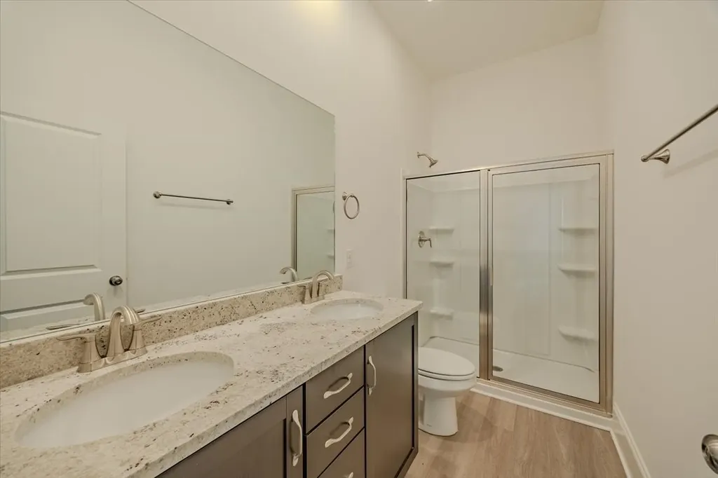 1109 Freeboard Alley La Vergne TN 37086